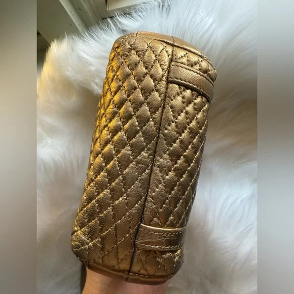 Vintage Bally Quilted Gold Metallic Leather shoulder or backpack Bag - Picture 9 of 9
